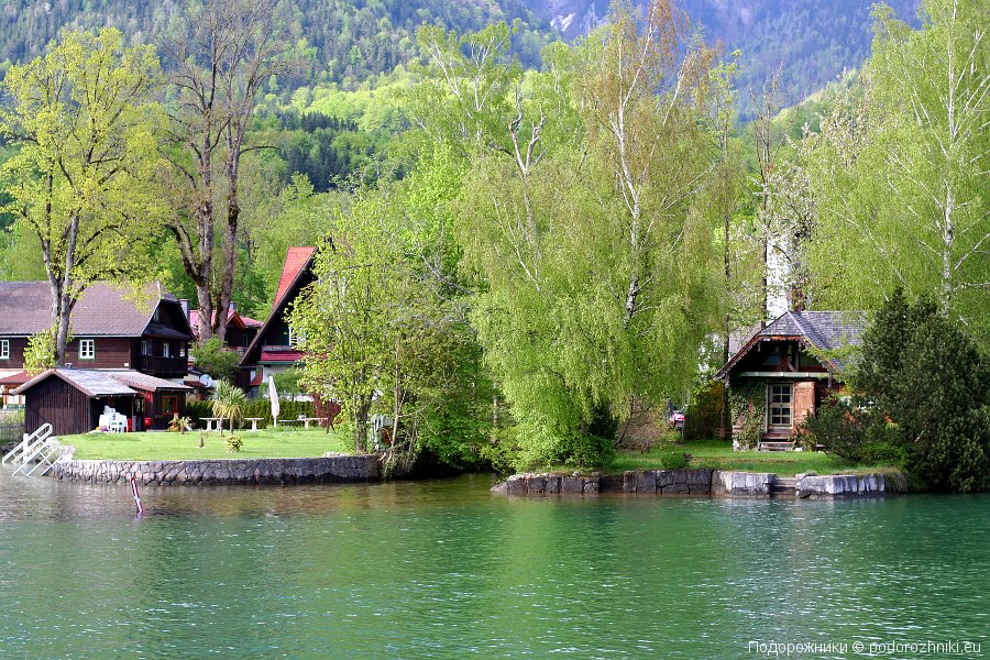 Домики на озере Вольфгангзе